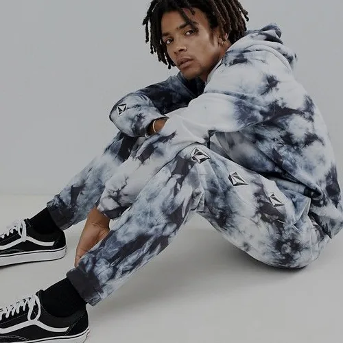 Cloudy & Marbled Effect Hoodies